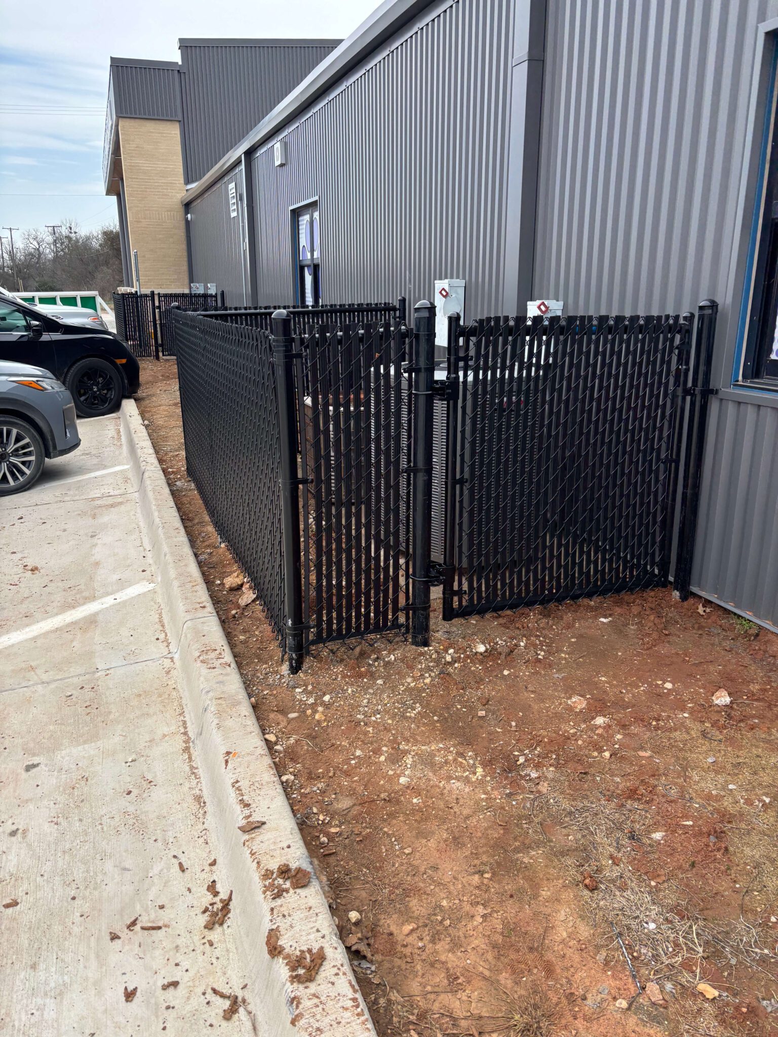 Waco Fencing - Colored Chain Link To Cover AC Unit