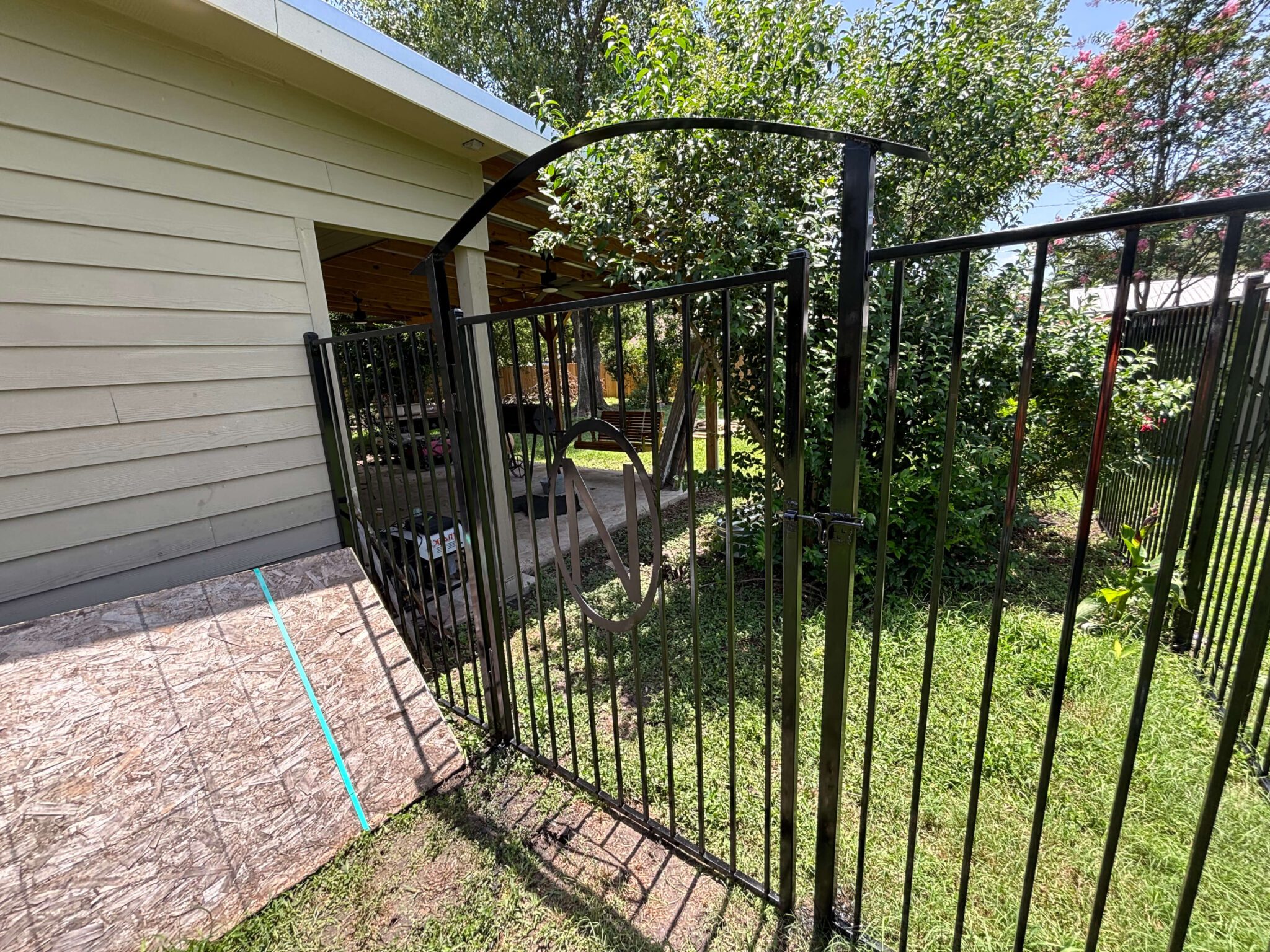 Waco Fencing - Home Iron Fence and Gate