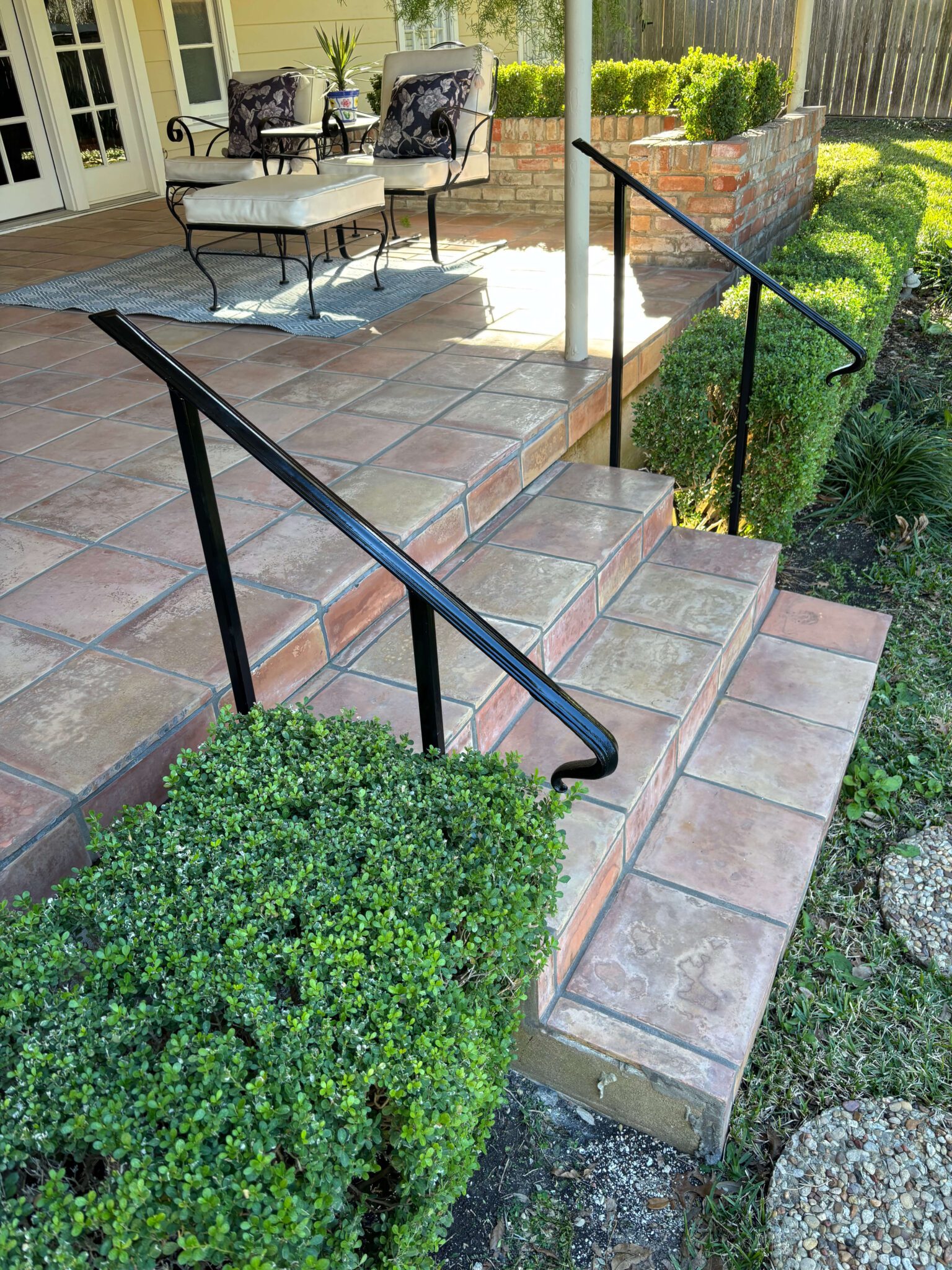 Waco Fencing - Railing For Residential Steps